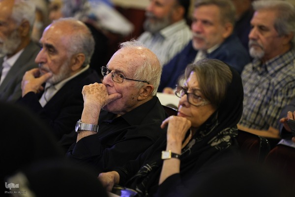 مراسم چهلمین روز درگذشت استاد فرشچیان در اصفهان