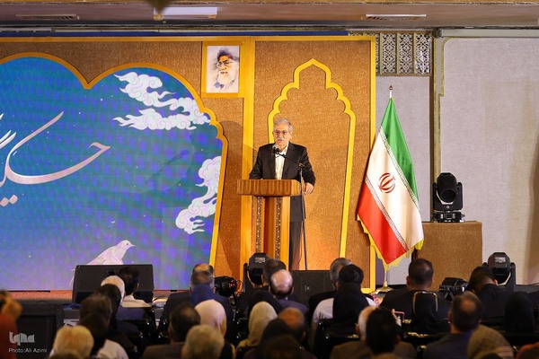 مراسم چهلمین روز درگذشت استاد فرشچیان در اصفهان