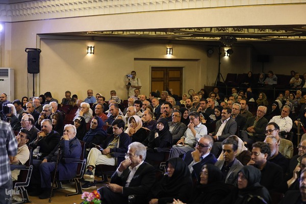 مراسم چهلمین روز درگذشت استاد فرشچیان در اصفهان