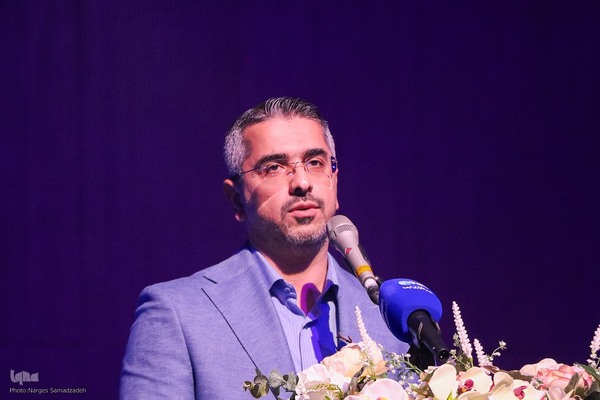 افتتاحیه سی‌وهفتمین جشنواره بین‌المللی فیلم‌های کودکان و نوجوانان در اصفهان