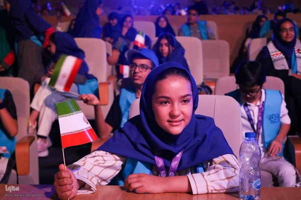 افتتاحیه سی‌وهفتمین جشنواره بین‌المللی فیلم‌های کودکان و نوجوانان در اصفهان