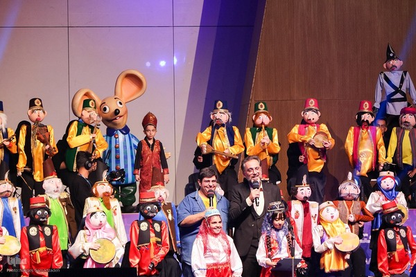 افتتاحیه سی‌وهفتمین جشنواره بین‌المللی فیلم‌های کودکان و نوجوانان در اصفهان