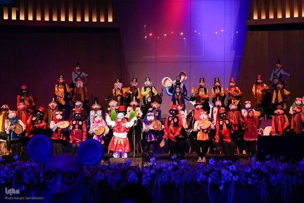 افتتاحیه سی‌وهفتمین جشنواره بین‌المللی فیلم‌های کودکان و نوجوانان در اصفهان