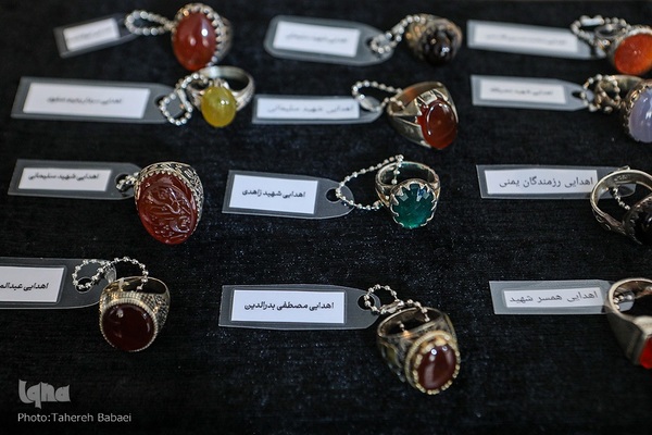 برپایی محفل بانوان فعال قرآنی در خانه شهید حاجی‌زاده