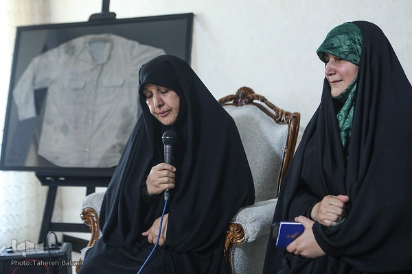 برپایی محفل بانوان فعال قرآنی در خانه شهید حاجی‌زاده