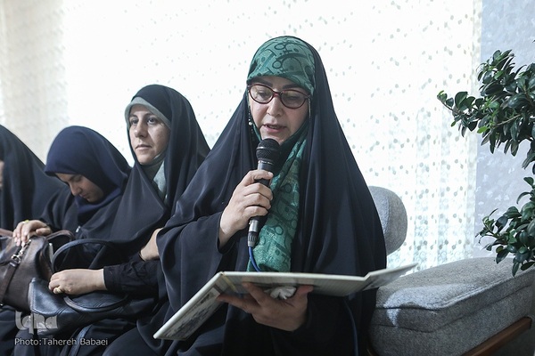 برپایی محفل بانوان فعال قرآنی در خانه شهید حاجی‌زاده