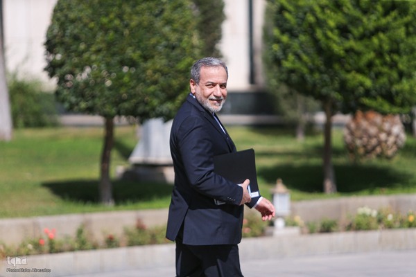 حاشیه جلسه هیات دولت