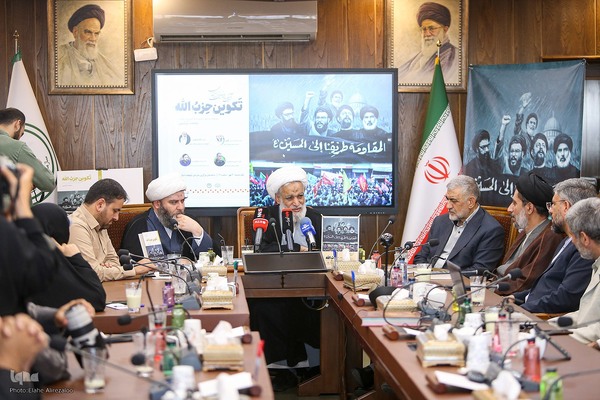 آیین رونمایی از کتاب «تکوین حزب‌الله»