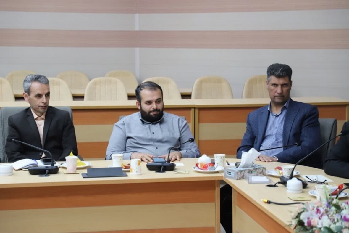 امضای تفاهم‌نامه توسعه فرهنگ نماز در مدارس آذربایجان‌شرقی