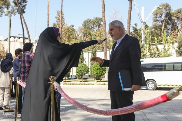 حاشیه جلسه هیئت دولت