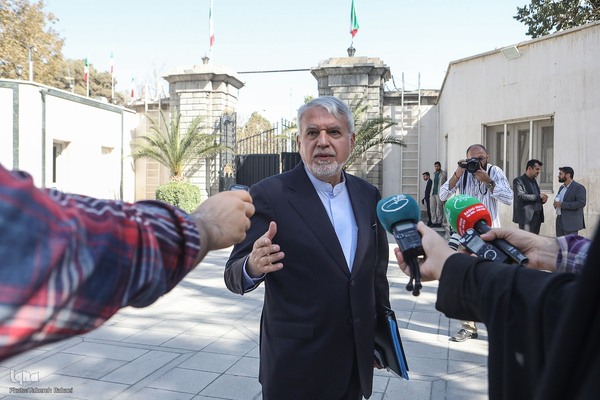 حاشیه جلسه هیئت دولت