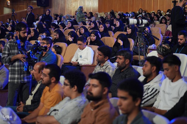 اولین روز چهل‌و‌هشتمین مسابقات سراسری قرآن