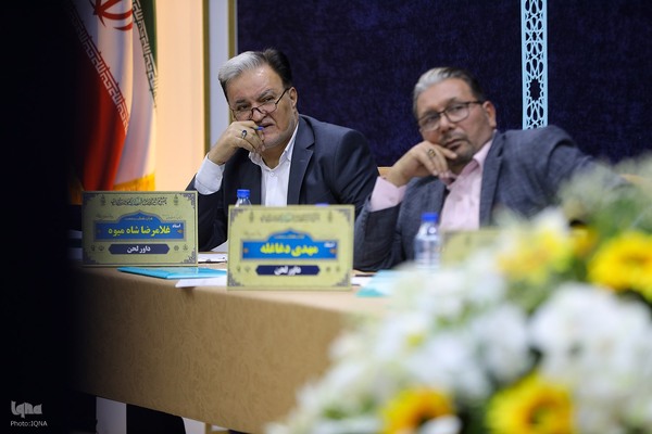 هیئت داوران بخش همخوانی قرآن در مسابقات سراسری قرآن کریم سنندج