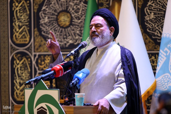 مراسم قرعه‌کشی عمره دانشگاهیان