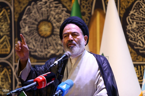 مراسم قرعه‌کشی عمره دانشگاهیان