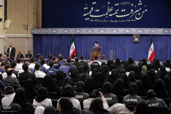 دیدار قهرمانان و مدال‌آوران ورزشی و المپیادهای علمی جهانی