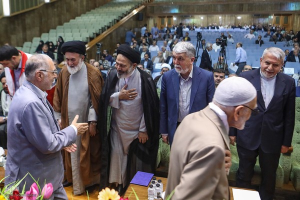 آیین تکریم و معارفه رئیس سازمان حج و زیارت