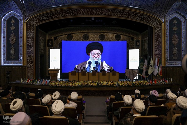 مراسم افتتاحیه کنگره بین‌المللی میرزای نائینی