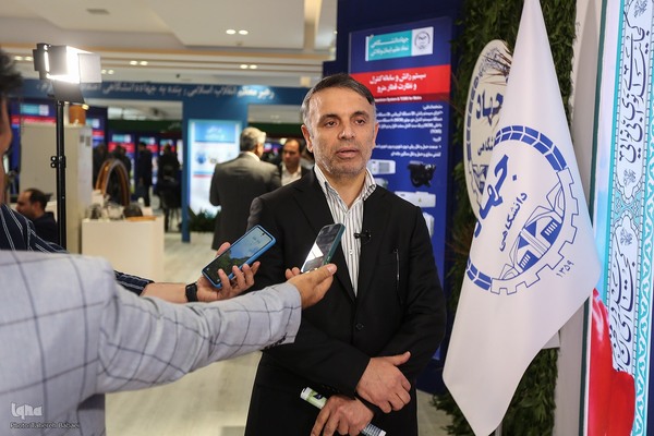 نمایشگاه «گزیده‌ای از دستاوردهای علمی و فناورانه جهاددانشگاهی»