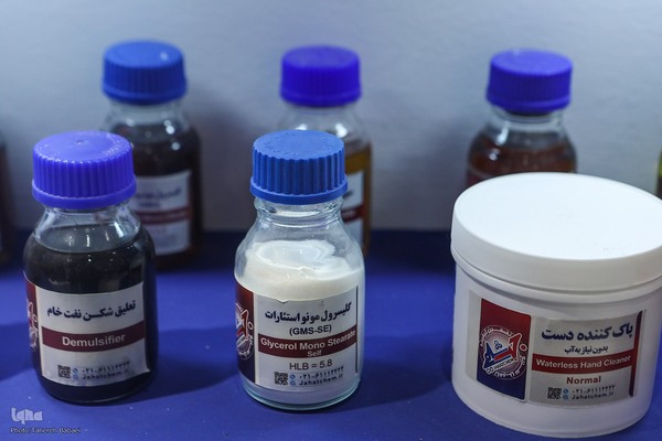 نمایشگاه «گزیده‌ای از دستاوردهای علمی و فناورانه جهاددانشگاهی»