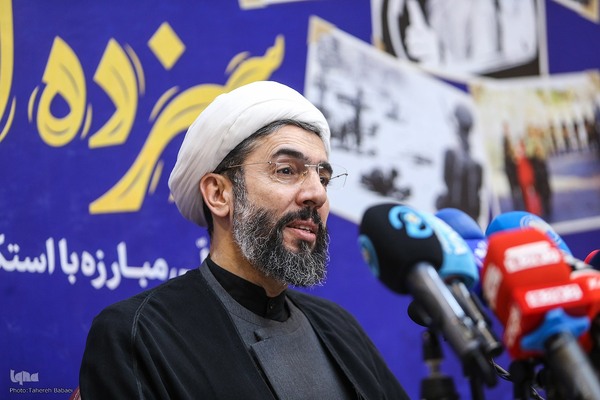 حجت‌الاسلام و المسلمین مصطفی رستمی