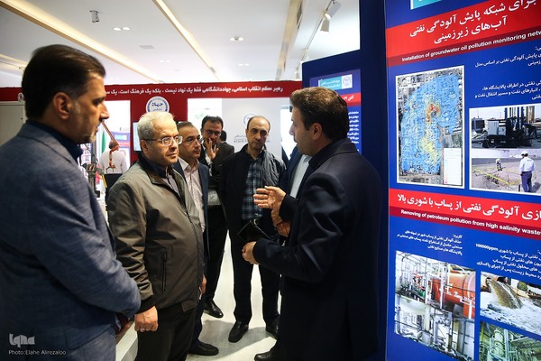 روز دوم نمایشگاه دستاوردهای علمی و فناورانه جهاددانشگاهی