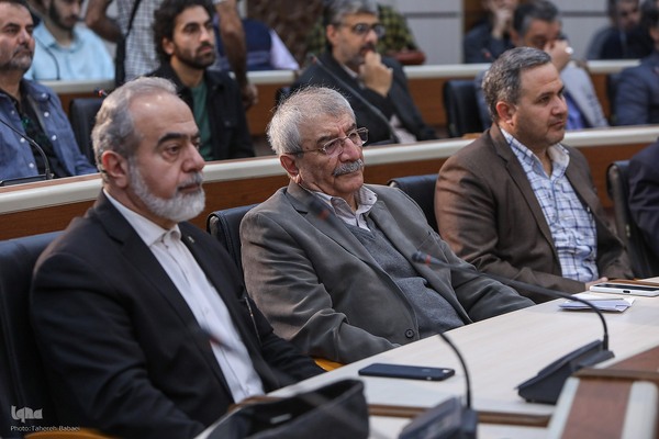 رونمایی از ویراست جدید کتاب «ارتباط انسان-جهان»