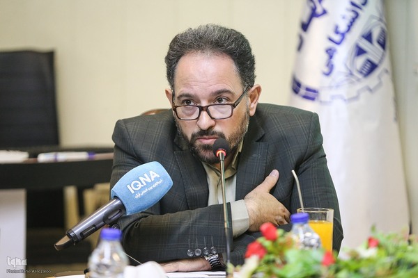 محمد جوهرچی، پژوهشگر تاریخ علم دوره اسلامی و مشاور معاون دانشنامه جهان اسلام