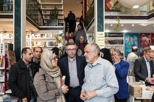 آیین کتابگردی سی‌وسومین دوره هفته کتاب