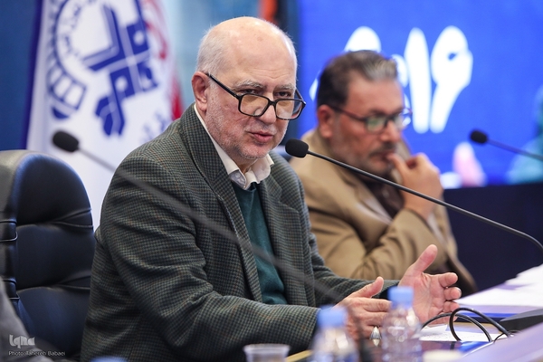 دومین روز نشست تخصصی استادان، قاریان و حافظان ممتاز قرآن کریم