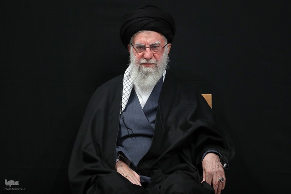 اولین شب مراسم عزاداری شهادت حضرت زهرا(س) با حضور رهبر معظم انقلاب