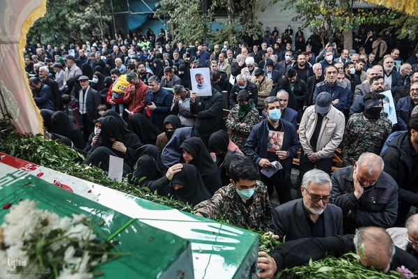 تشیع پیکر‌های مطهر ۱۰۰ شهید گمنام دوران دفاع مقدس