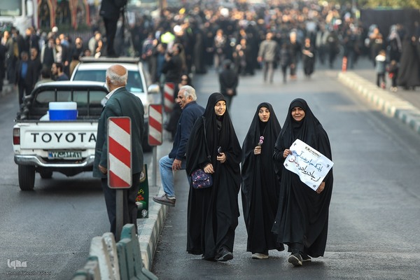 تشیع پیکر‌های مطهر ۱۰۰ شهید گمنام دوران دفاع مقدس