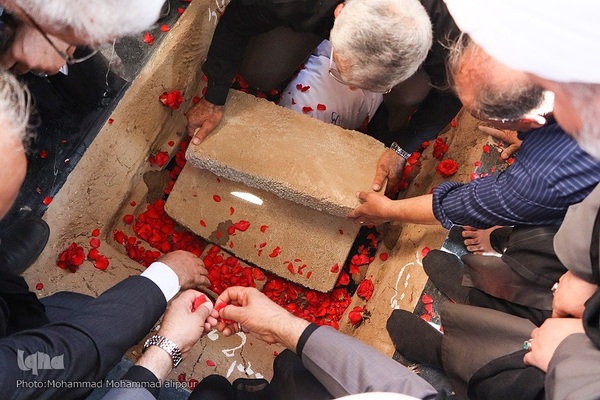 تشییع و خاکسپاری شهید گمنام در خوزستان