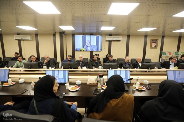 نشست «خردورزی؛ رسالت جاودان فلسفه در حیات بشری»