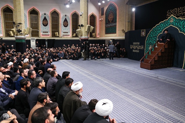 آخرین شب مراسم عزاداری شهادت حضرت صدیقه(س) در حسینیه امام خمینی(ره)