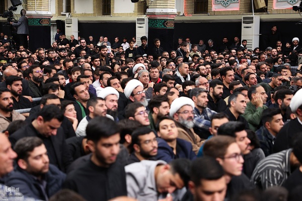 آخرین شب مراسم عزاداری شهادت حضرت صدیقه(س) در حسینیه امام خمینی(ره)