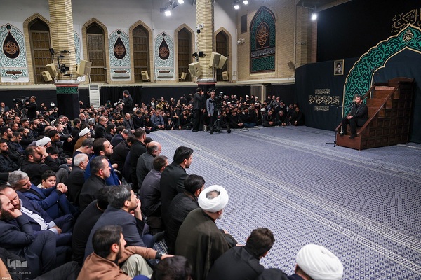 آخرین شب مراسم عزاداری شهادت حضرت صدیقه(س) در حسینیه امام خمینی(ره)