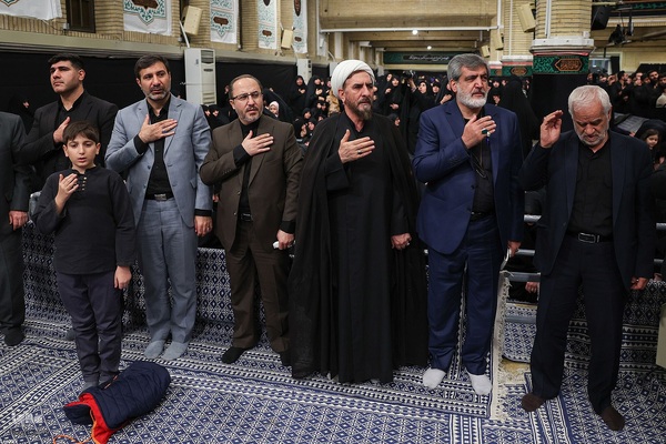 آخرین شب مراسم عزاداری شهادت حضرت صدیقه(س) در حسینیه امام خمینی(ره)