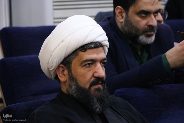 مراسم رونمایی از دانشنامه اصفهان