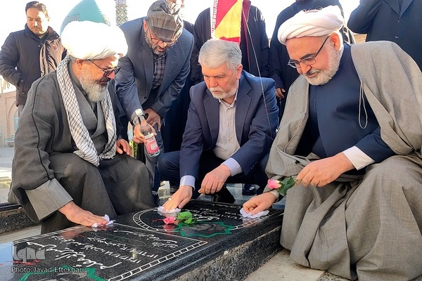 اختتامیه هفدهمین دوره آزمون سراسری حفظ قرآن ترنم وحی