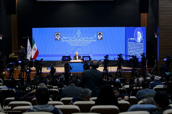 نشست خبری رئیس مجلس شورای اسلامی