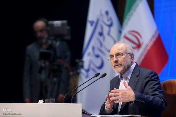 نشست خبری رئیس مجلس شورای اسلامی