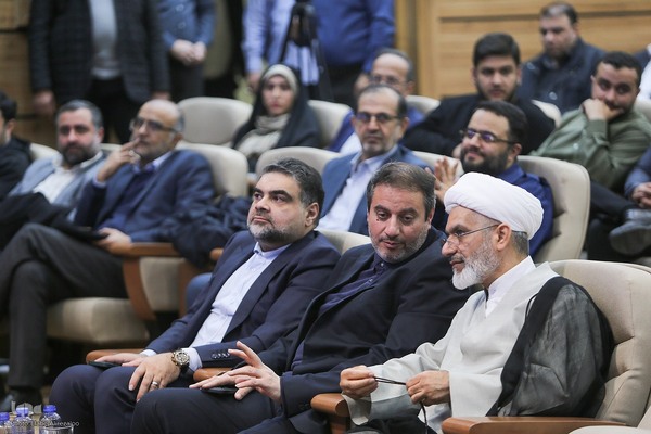 نشست خبری رئیس مجلس شورای اسلامی