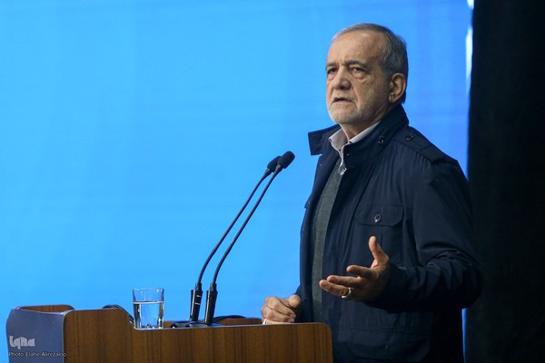 مراسم روز دانشجو با حضور رئیس جمهور