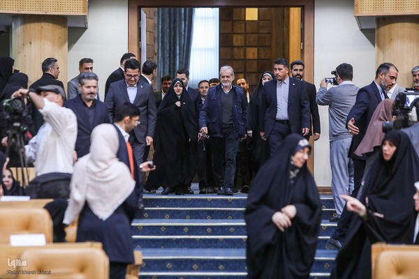 آیین گرامیداشت روز زن و مقام مادر