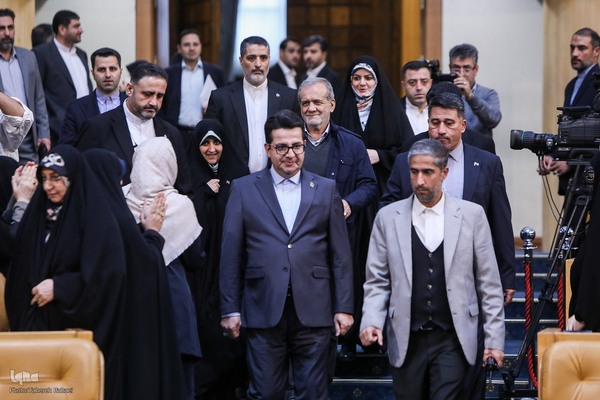 آیین گرامیداشت روز زن و مقام مادر