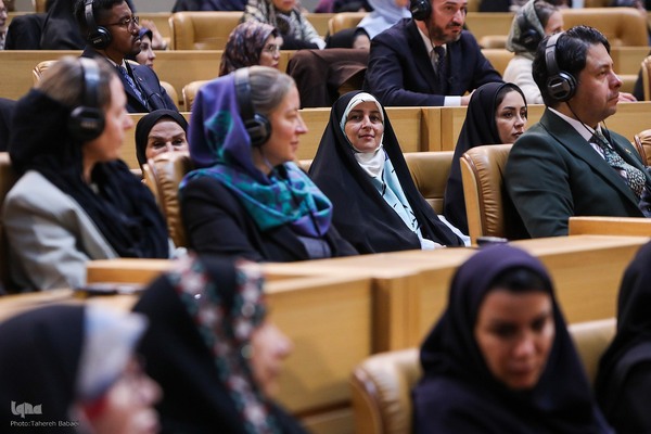 آیین گرامیداشت روز زن و مقام مادر