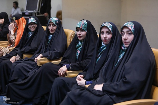 آیین گرامیداشت روز زن و مقام مادر