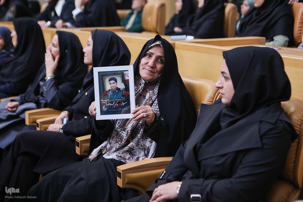 آیین گرامیداشت روز زن و مقام مادر